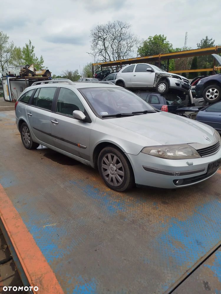 Renault Laguna 2 na części. - 2
