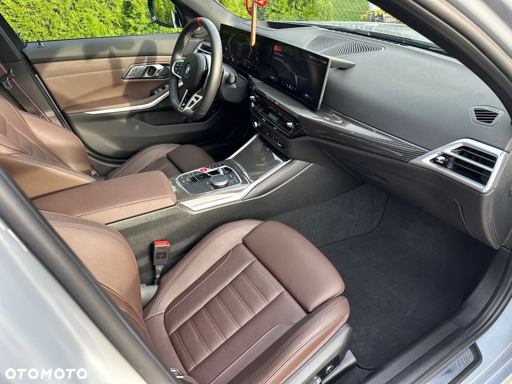 BMW Seria 3 M340i xDrive - 11