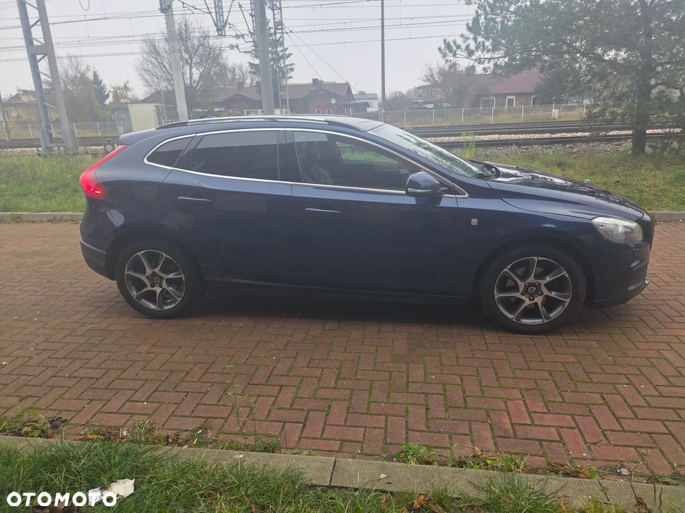 Volvo V40 D2 Ocean Race - 11