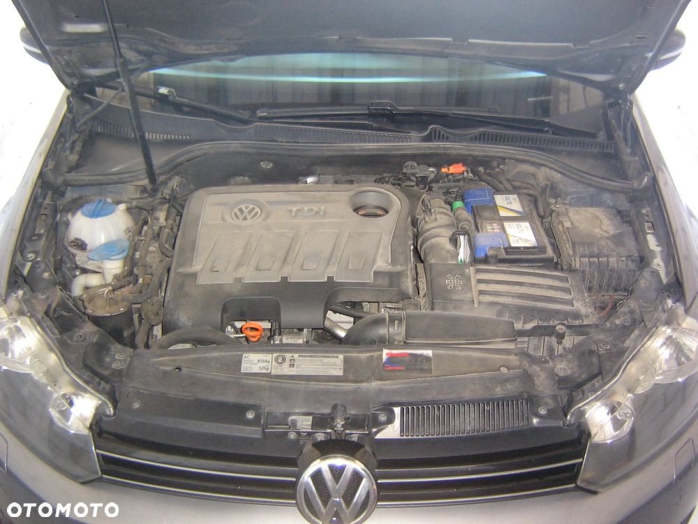 Volkswagen Golf - 18
