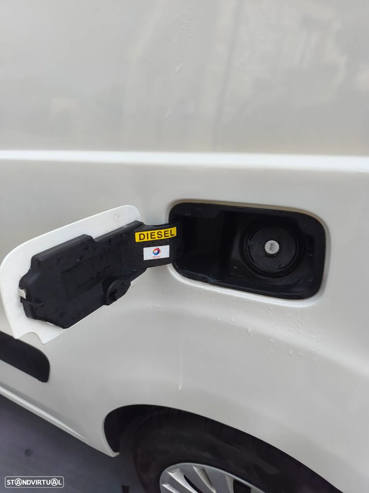 Citroën Berlingo 1.6 HDI Attraction - 11