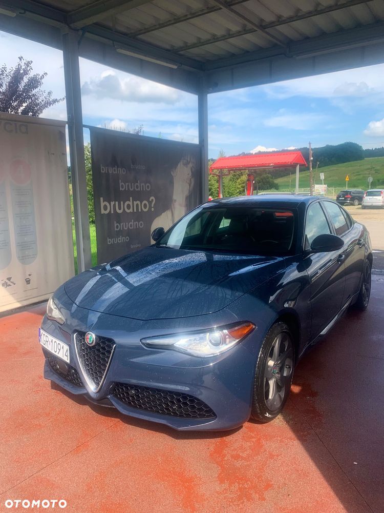 Alfa Romeo Giulia - 24