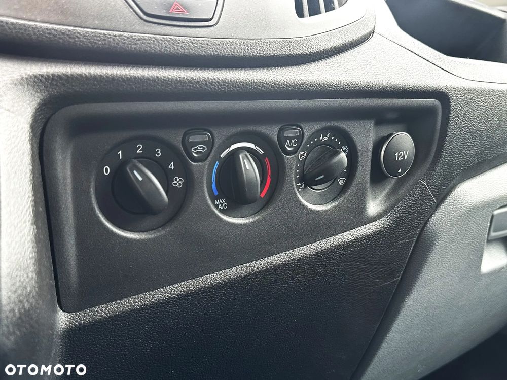 Ford Transit - 18