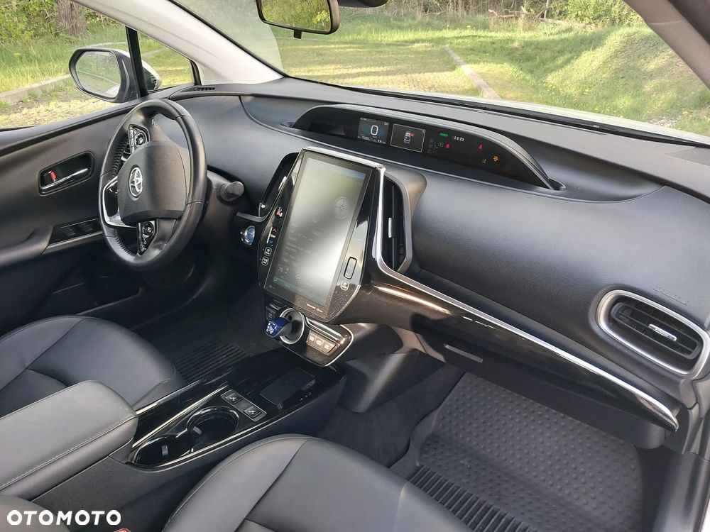 Toyota Prius Hybrid - 20