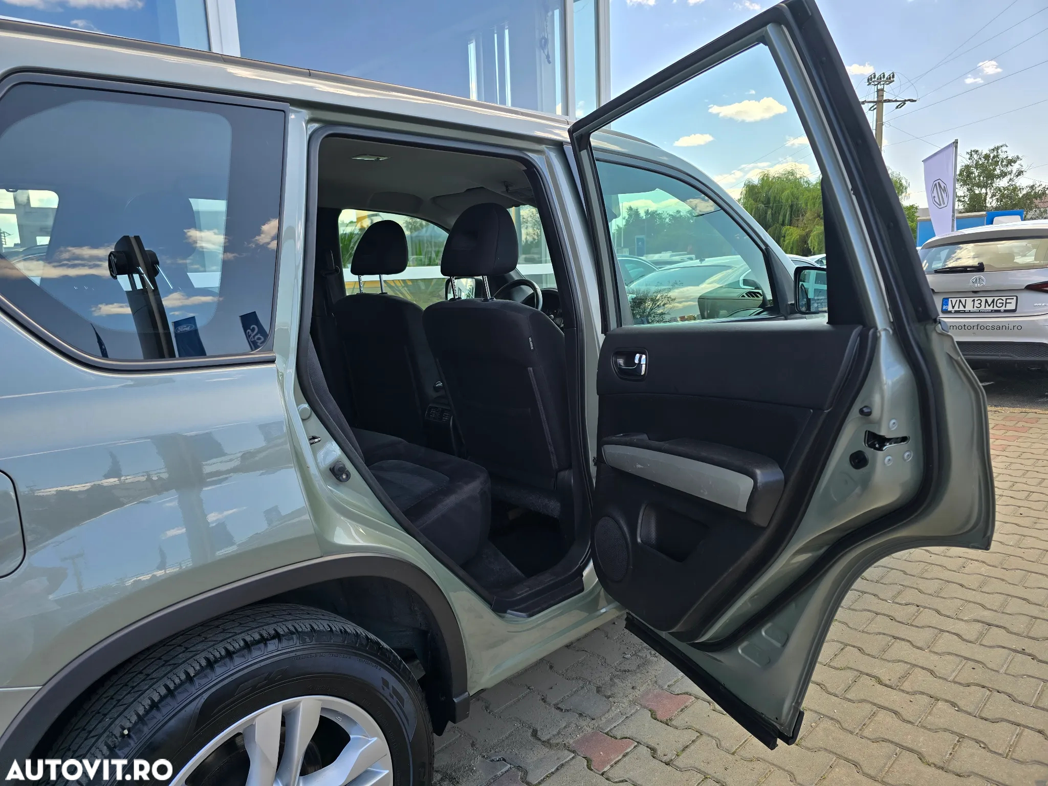 Nissan X-Trail 2.0 dCi / 173 CP Elegance 5u - 10