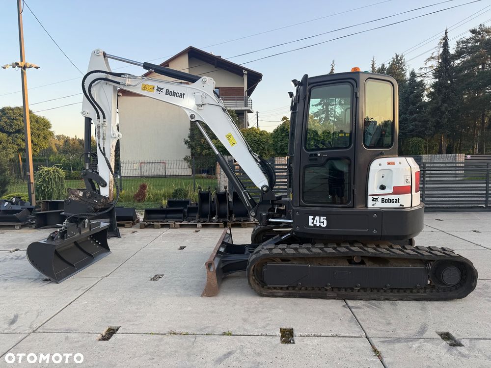 Bobcat E45 - 2