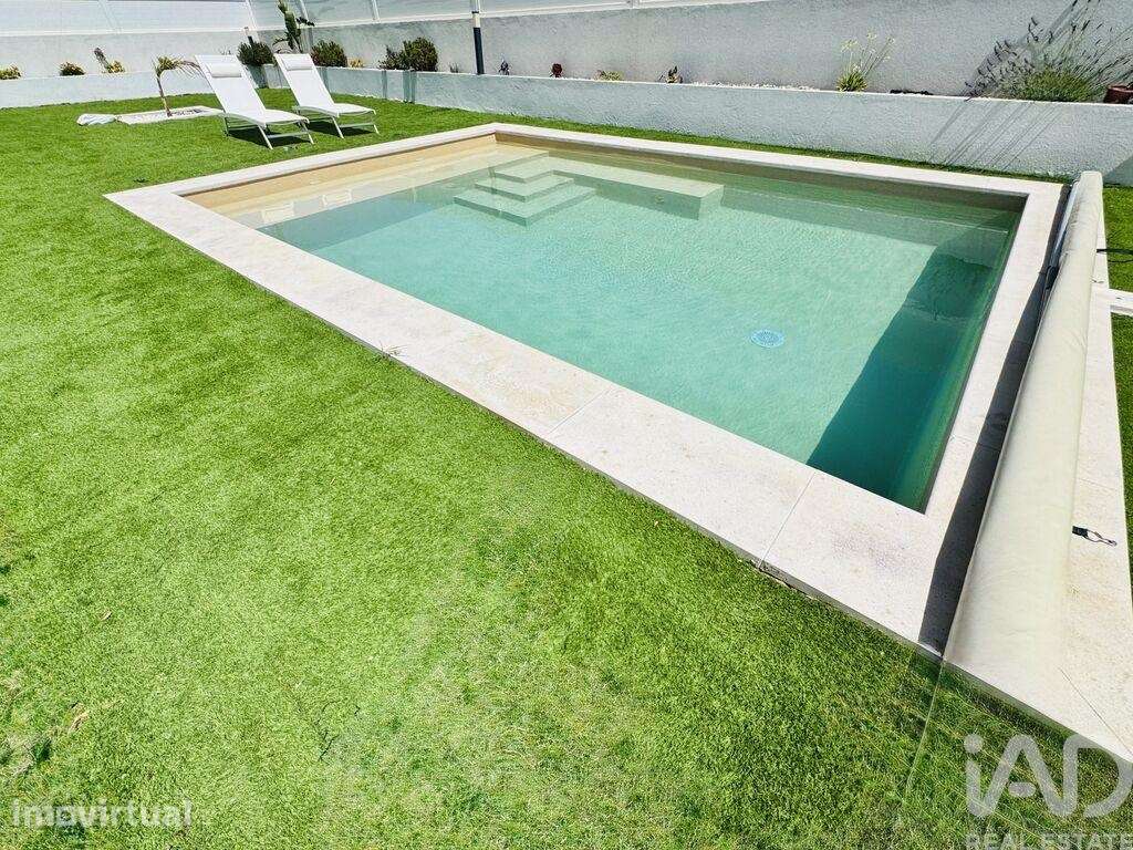 Moradia em gaveto T4 em Quinta do Anjo de 168 m2 - Grande imagem: 2/11