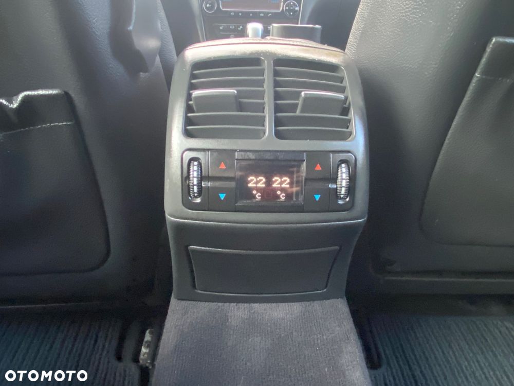 Mercedes-Benz Klasa E 320 T 4Matic Avantgarde - 19