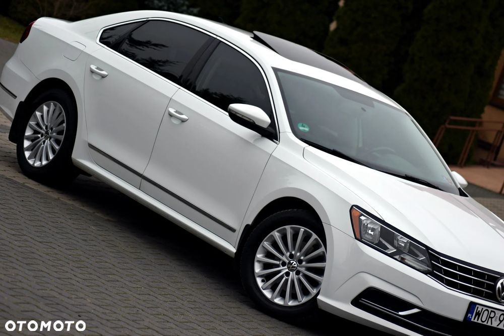 Volkswagen Passat - 30