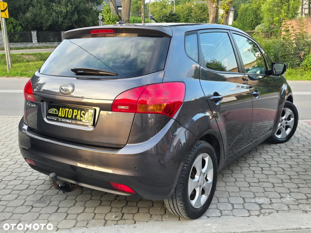 Kia Venga 1.6 CVVT Fifa World Cup Edition - 10