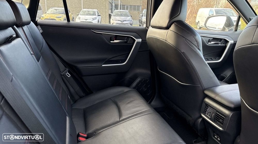 Toyota RAV4 - 5