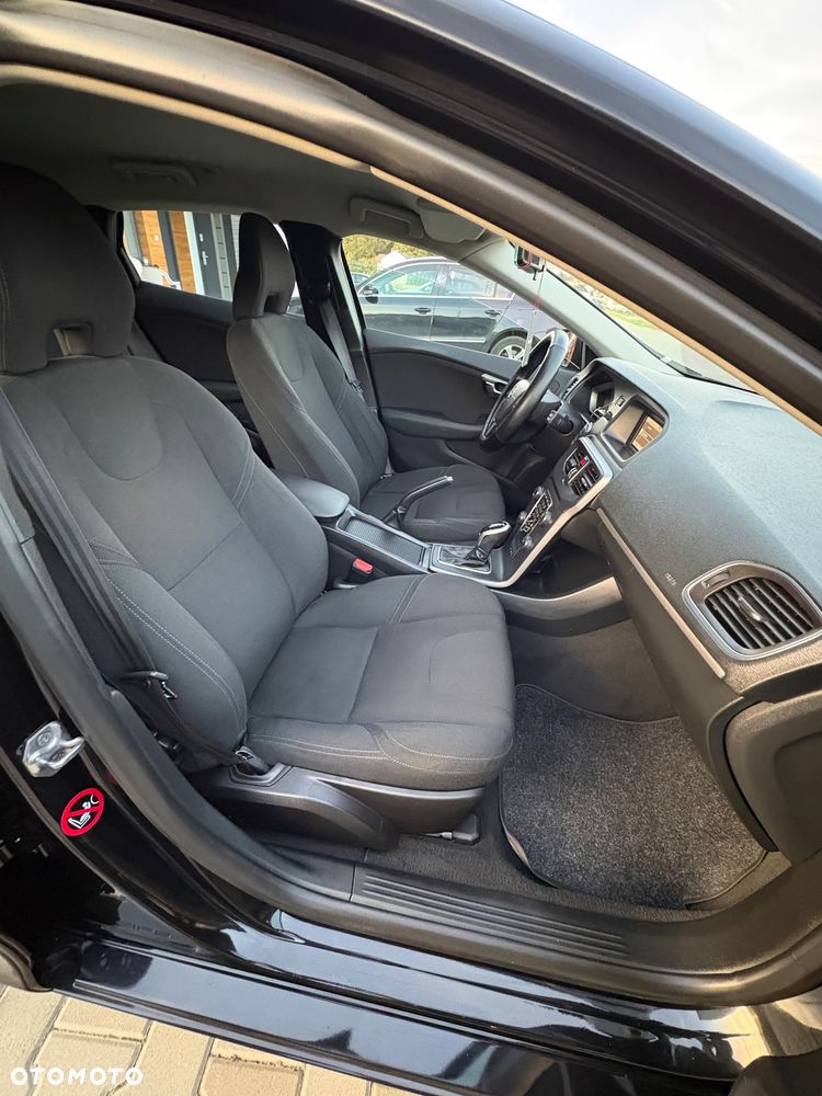 Volvo V40 - 20