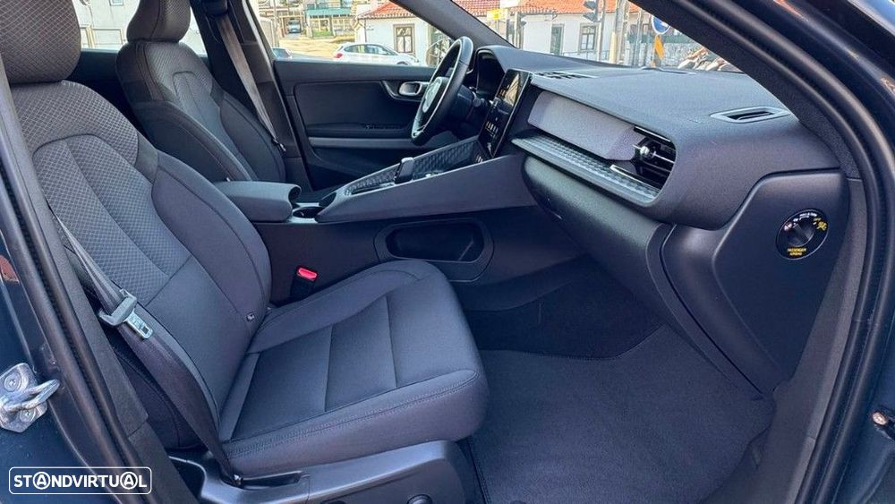 Polestar 2 Standard Range 69 kWh - 17