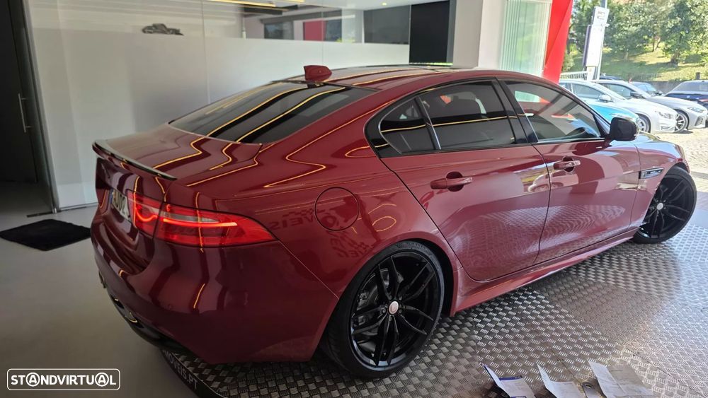 Jaguar XE 2.0 D R-Sport - 20