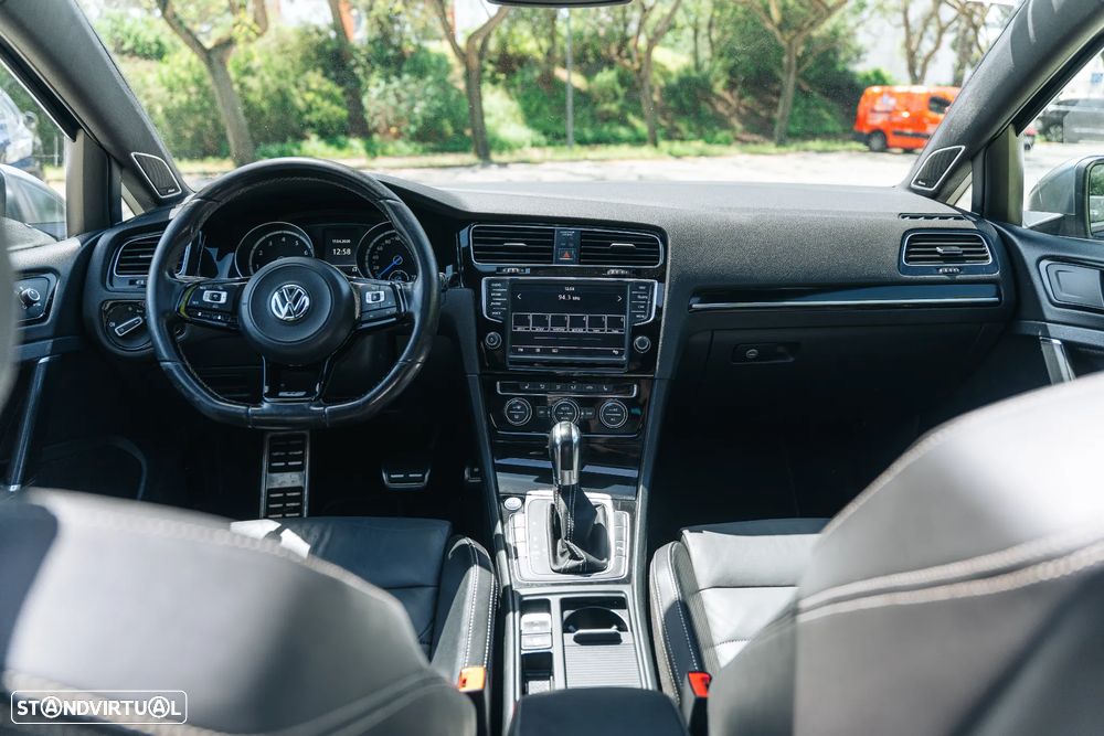 VW Golf 2.0 TSI R DSG - 22