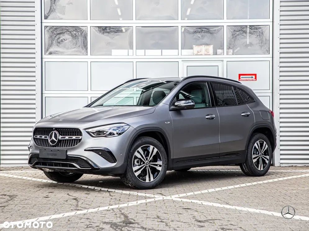 Mercedes-Benz GLA 250e Progressive - 1