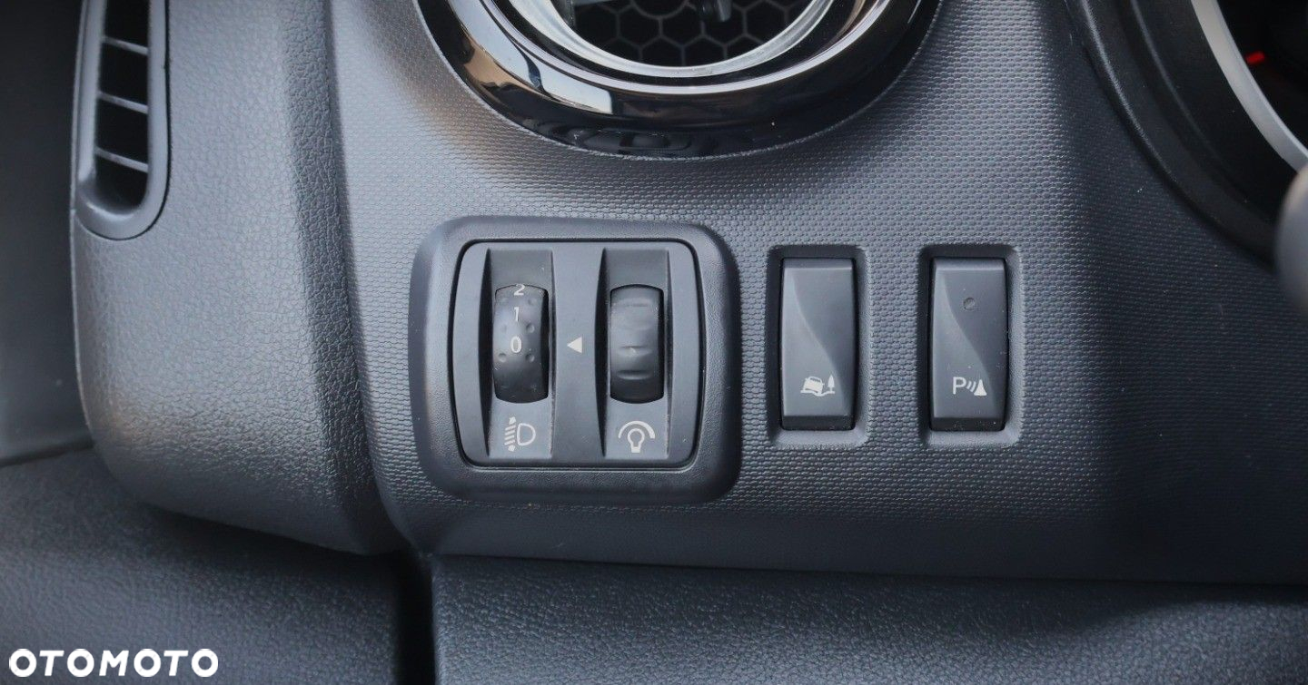 Renault Trafic - 25