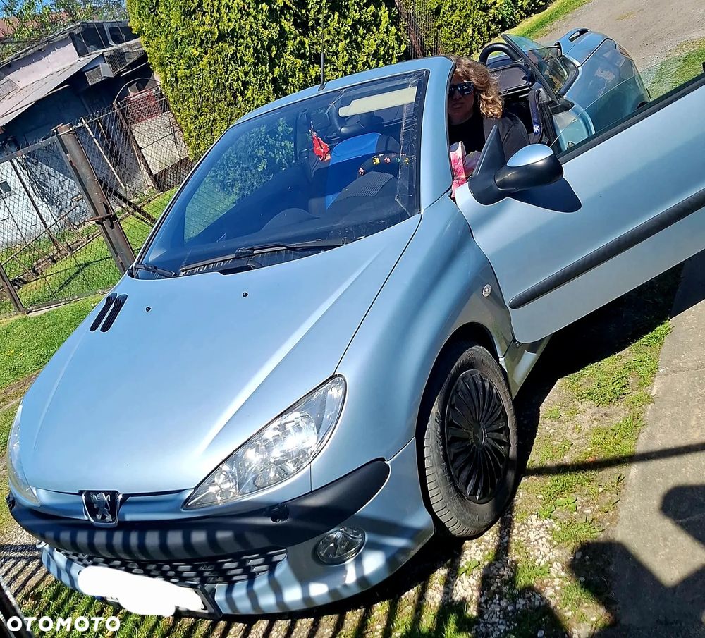 Peugeot 206 CC - 1