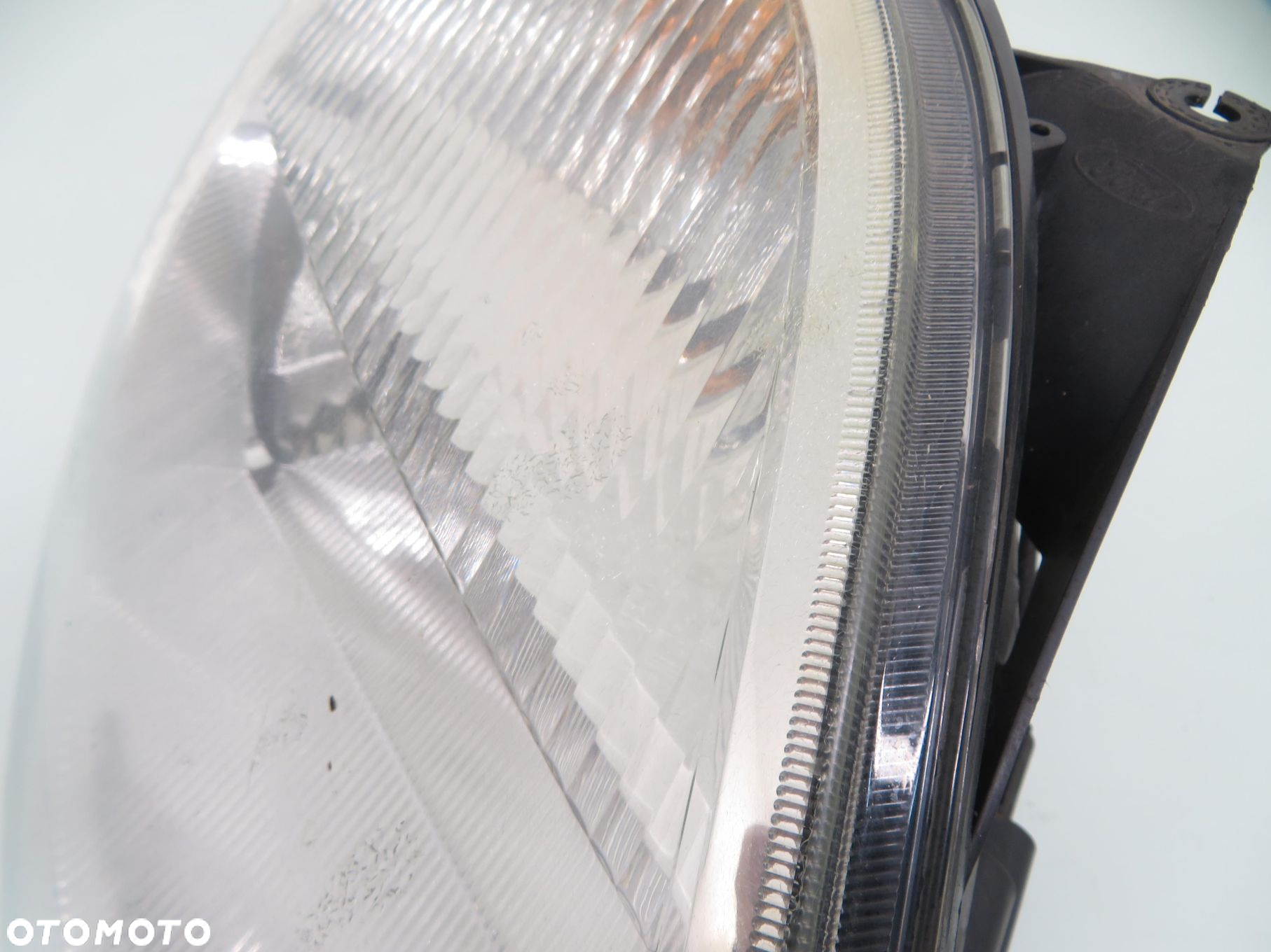 LAMPA PRAWA PRZEDNIA FORD FIESTA MK5 V 2S6X13W029AJ - 8