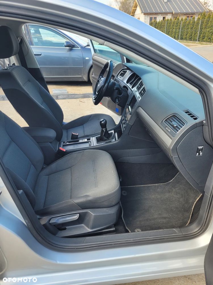 Volkswagen Golf 1.6 TDI DPF Comfortline - 18
