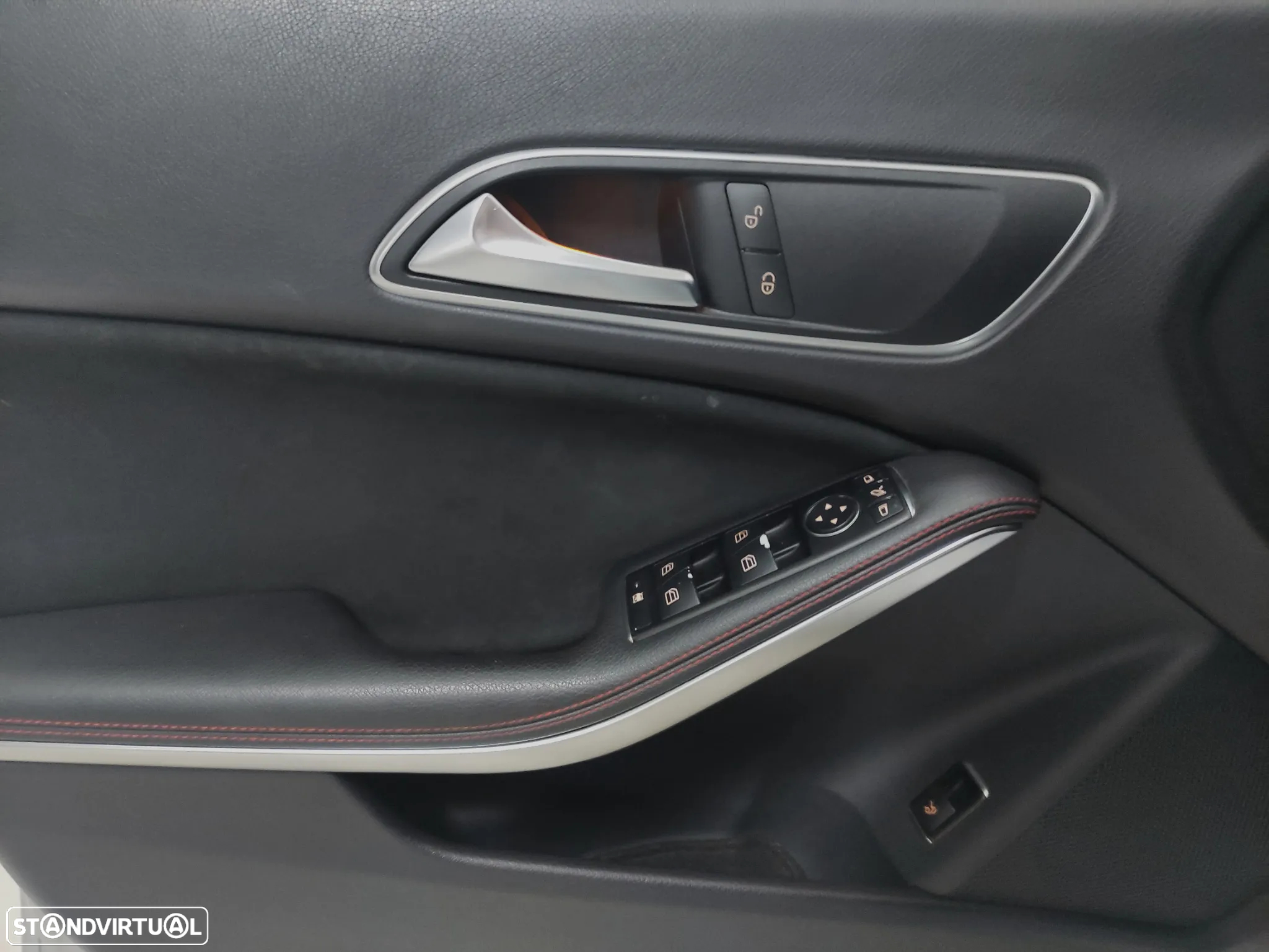 Mercedes-Benz CLA 180 CDi AMG Line - 10