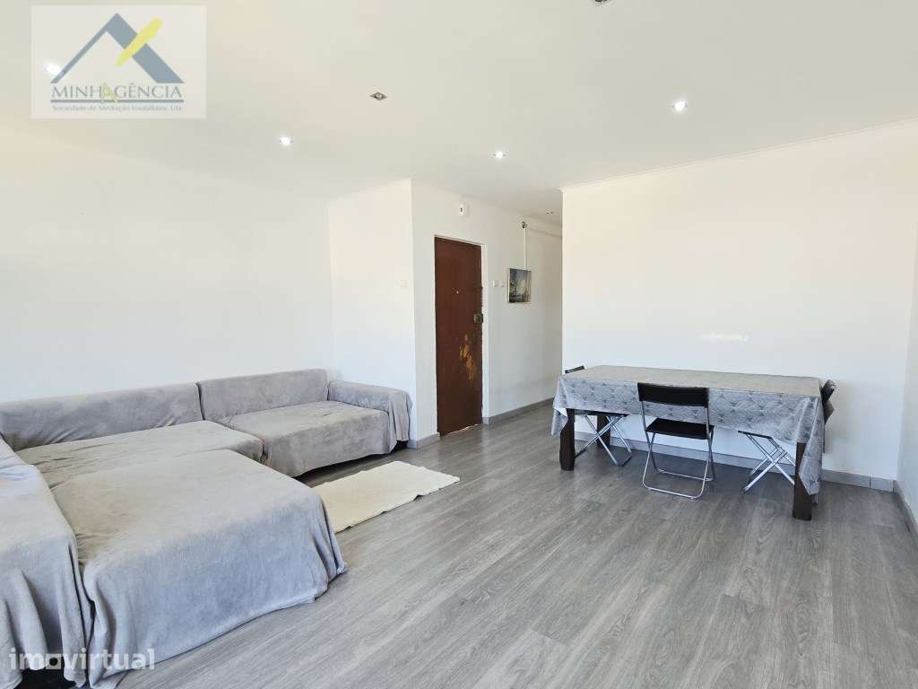 Apartamento T1 no Bairro Santos Nicolau em Setúbal - Grande imagem: 2/22