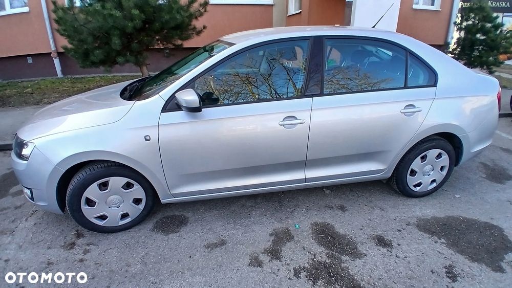 Skoda RAPID 1.6 TDI DPF Edition - 8