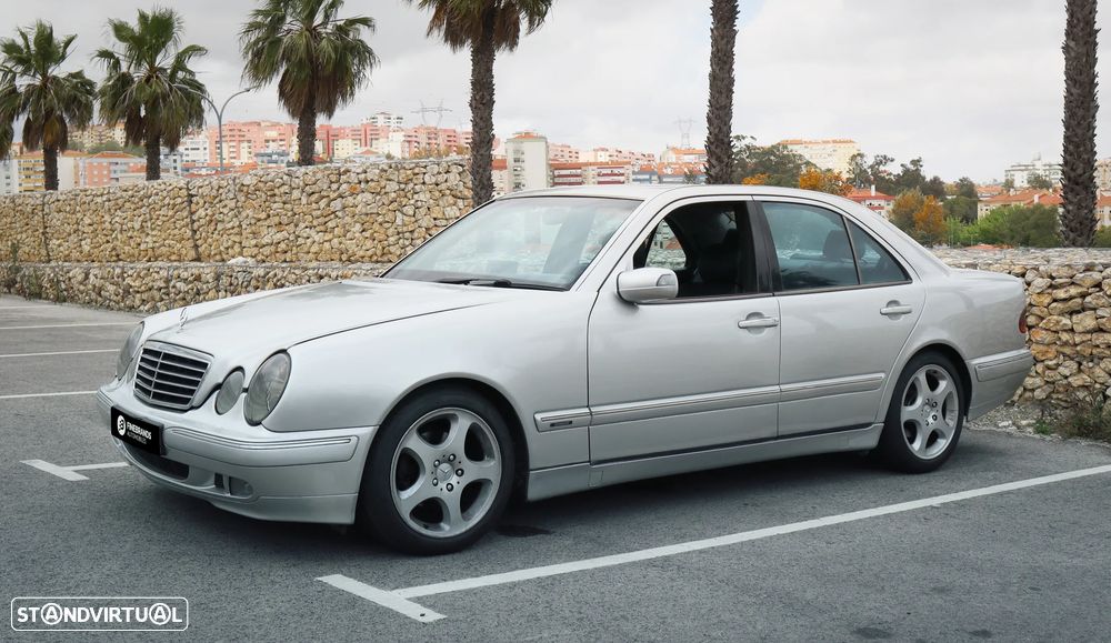 Mercedes-Benz E 220 - 10