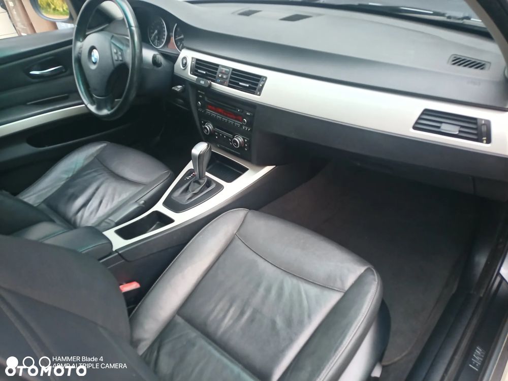 BMW Seria 3 320i Edition Exclusive - 24