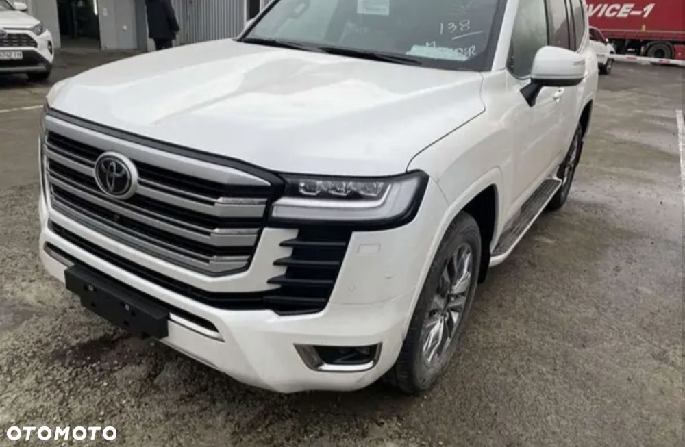 Toyota Land Cruiser - 8
