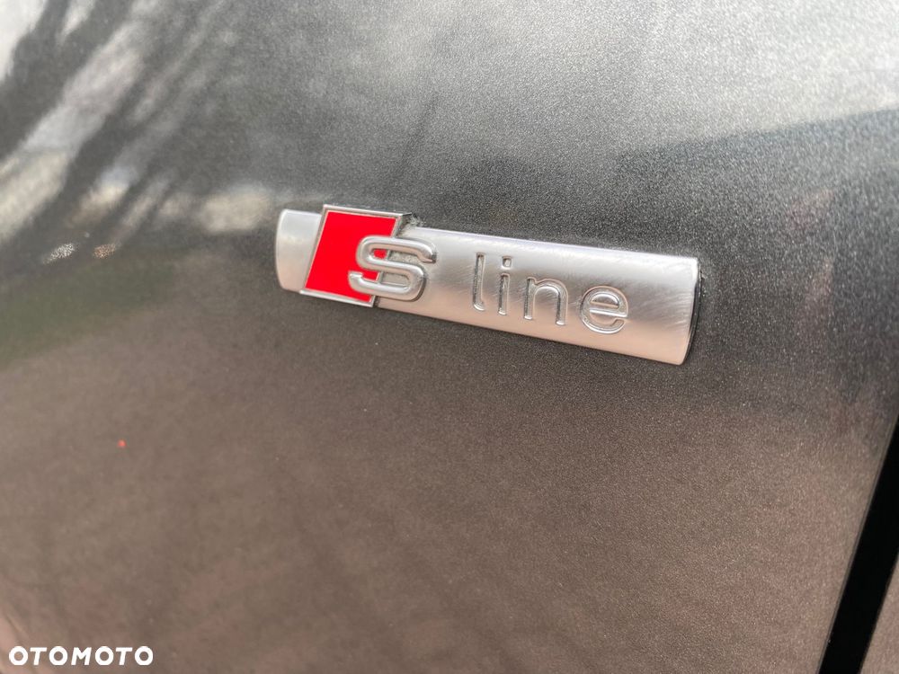 Audi A1 Sportback 1.6 TDI S tronic S line Sportpaket - 10