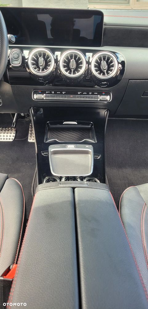 Mercedes-Benz CLA 200 d 8G-DCT AMG Line Advanced Plus - 11