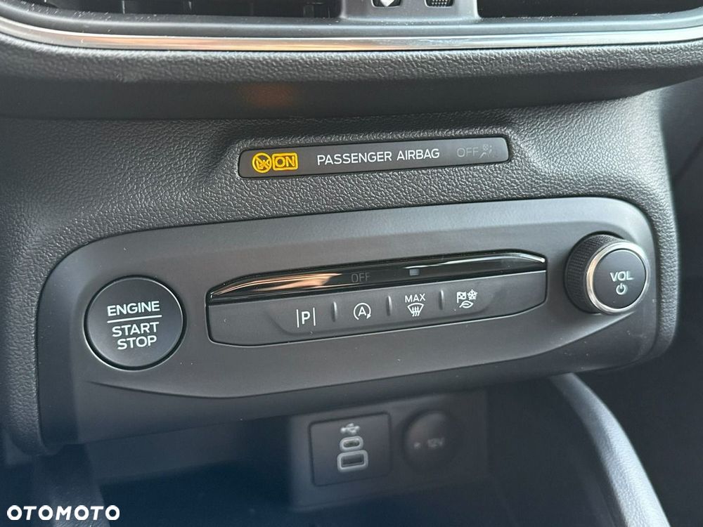 Ford Focus 1.5 EcoBlue Start-Stopp-System TITANIUM EDITION - 38