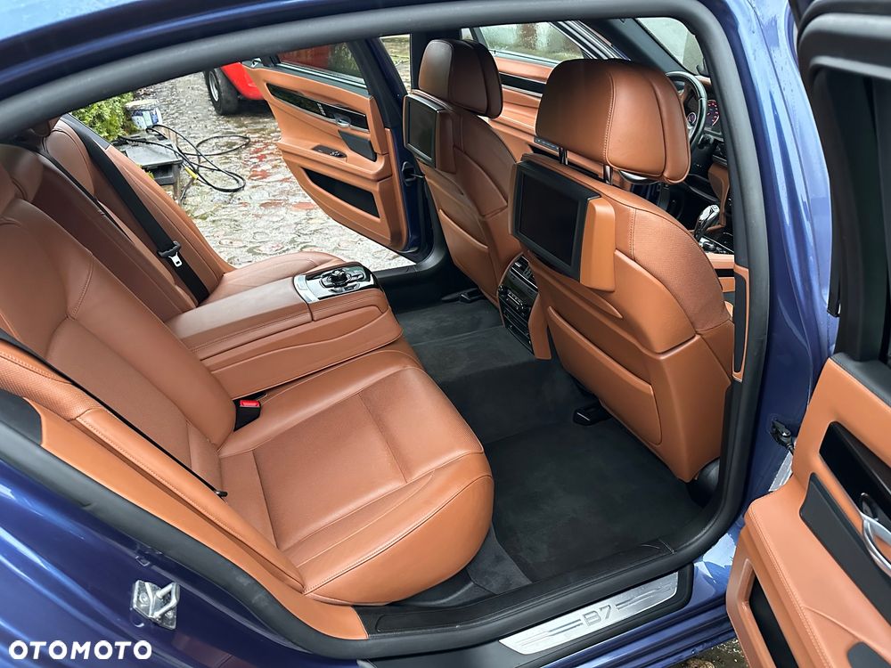 BMW-ALPINA B7 Bi-Turbo Switch-Tronic Allrad Langversion - 13