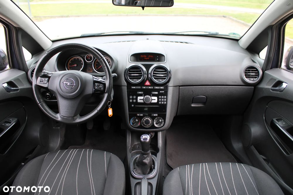 Opel Corsa - 13