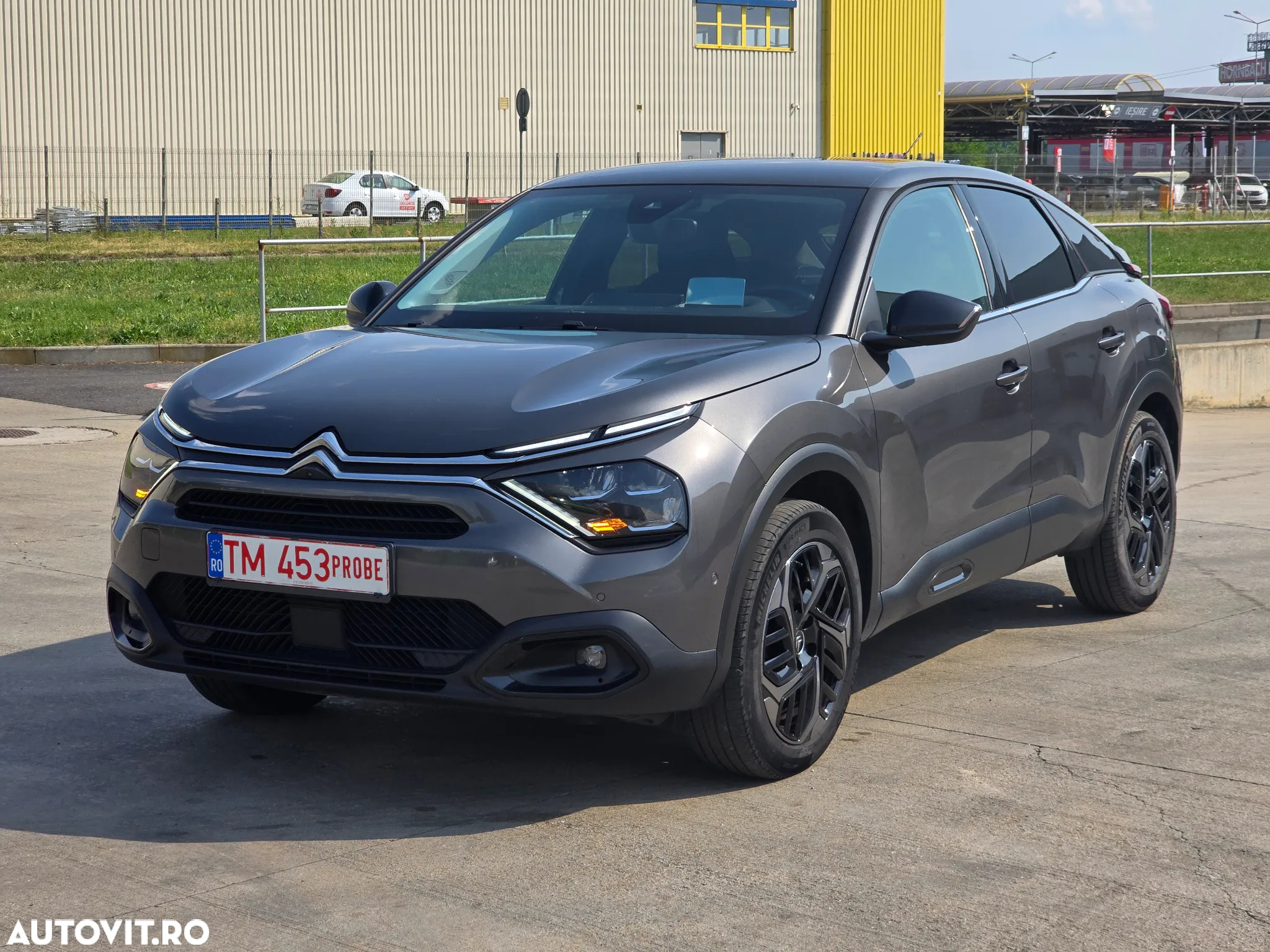 Citroën C4 BlueHDi 130 Stop&Start EAT8 SHINE - 2