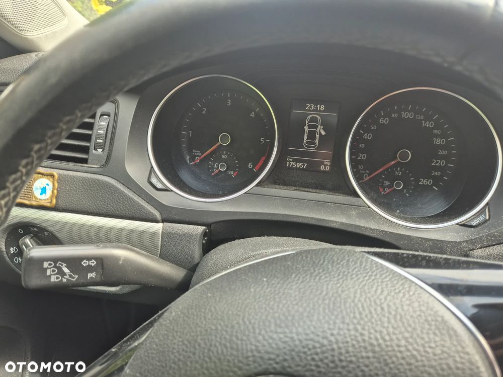 Volkswagen Jetta 2.0 TDI DPF BMT Trendline - 6
