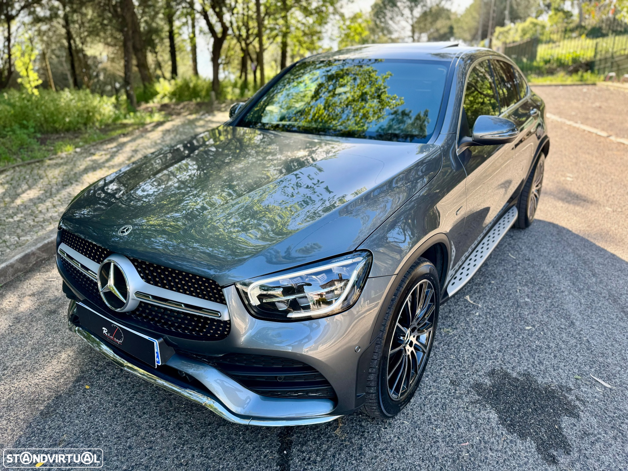 Mercedes-Benz GLC 300 Coupe de 4Matic 9G-TRONIC AMG Line Plus - 3
