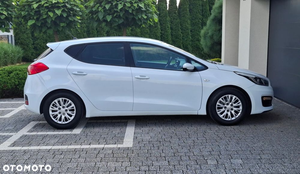 Kia Ceed 1.4 CVVT Attract plus - 17
