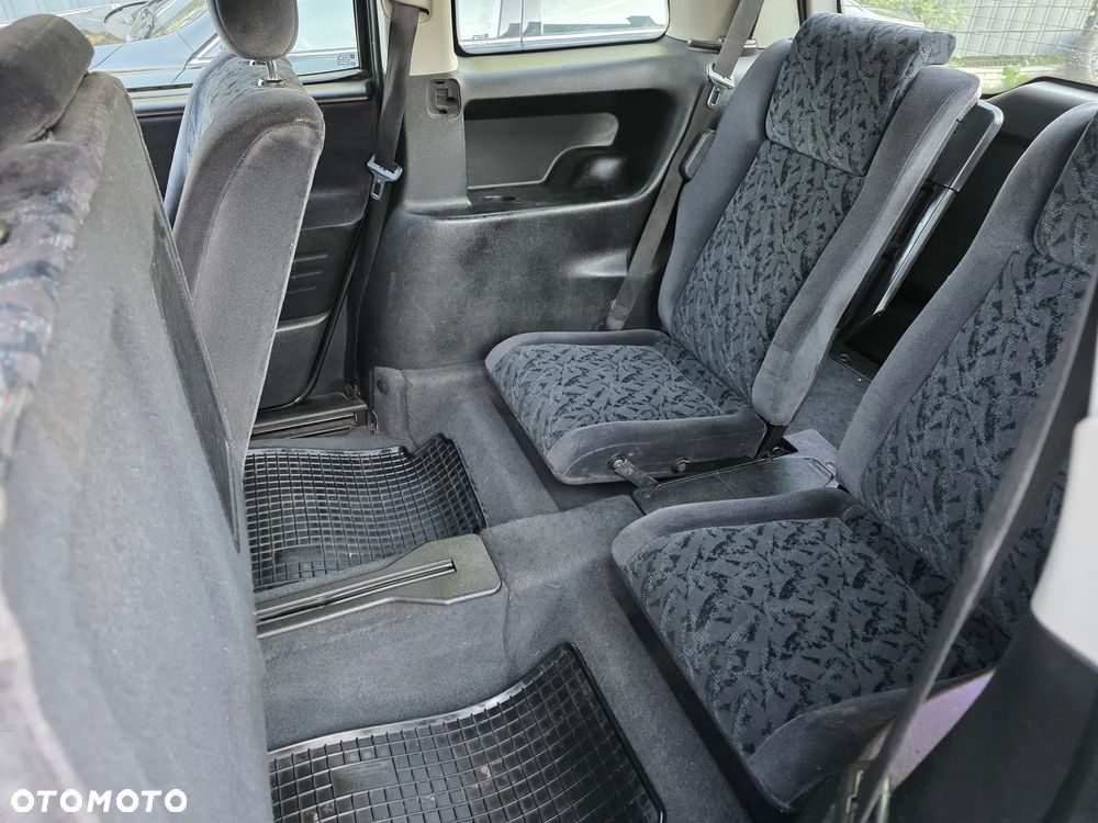 Opel Zafira 1.6 16V Elegance - 6