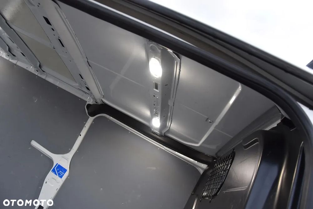 Ford TRANSIT CUSTOM 300 L2H1 - 15