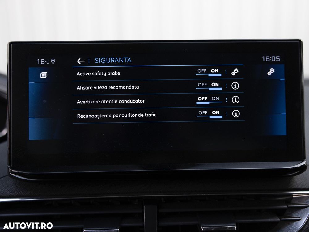Peugeot 3008 1.2 PureTech 130 EAT8 Active Pack - 29
