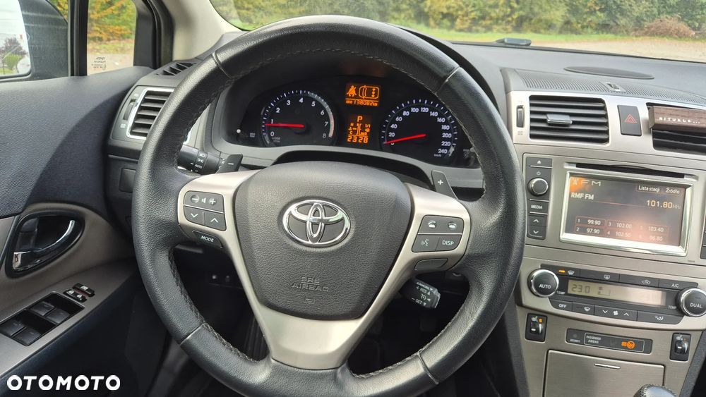 Toyota Avensis - 24