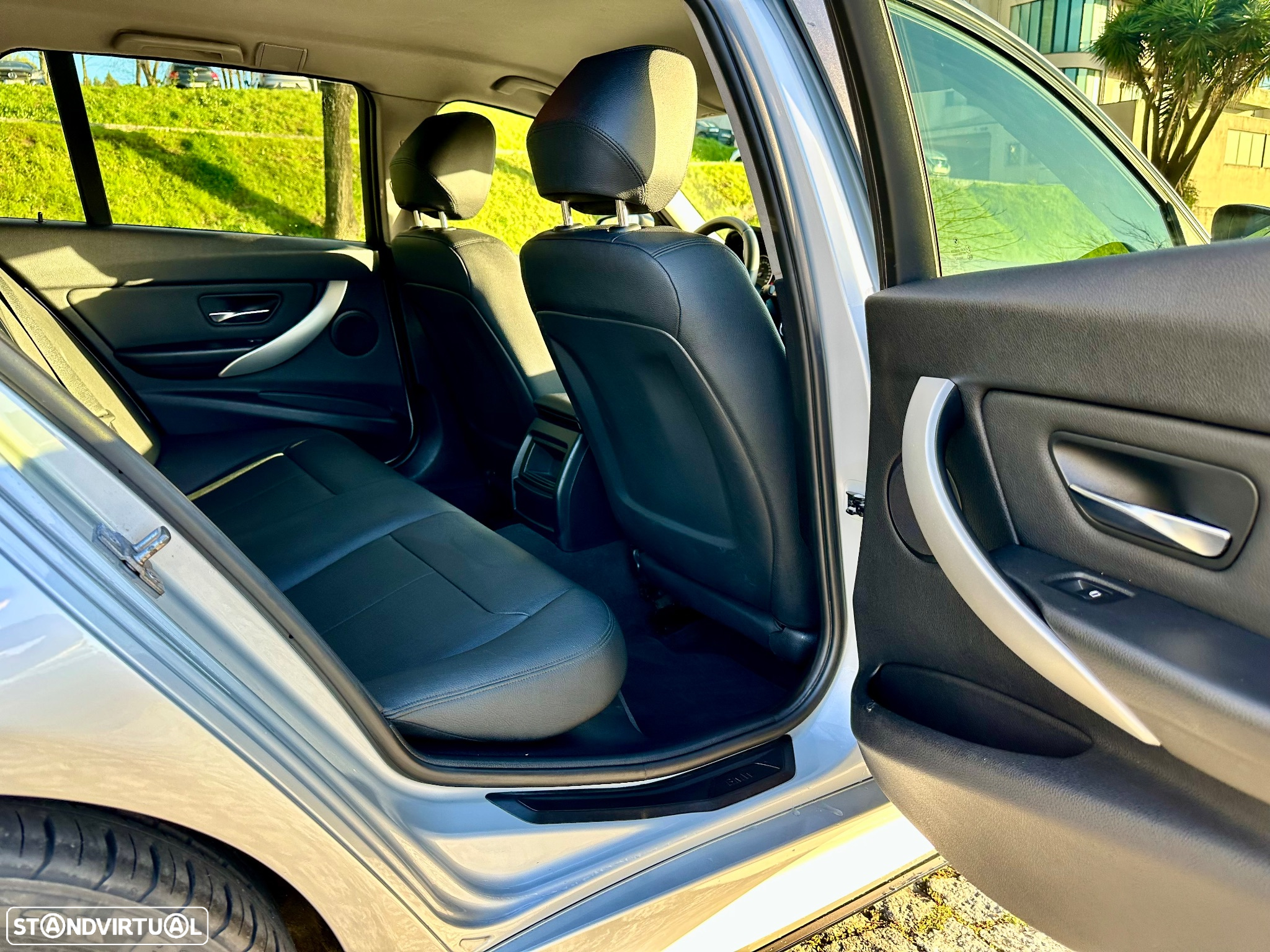 BMW 318 d Touring Pack M - 26