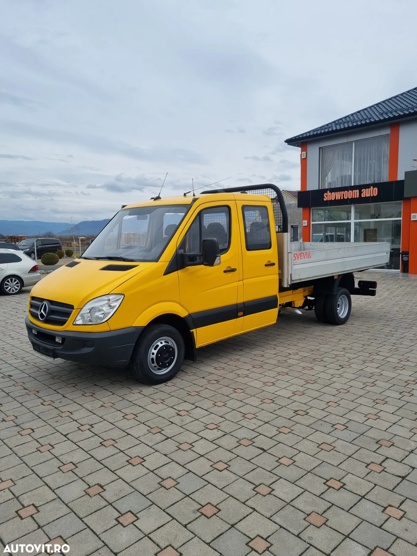 Mercedes-Benz Sprinter 513 CDI Basculabil Axă dublă Detarat la 3,5 Tone Cat. B Doka 6 Locuri + Ladă 4 Metri Basculabil Climă Cutie Automată - 6