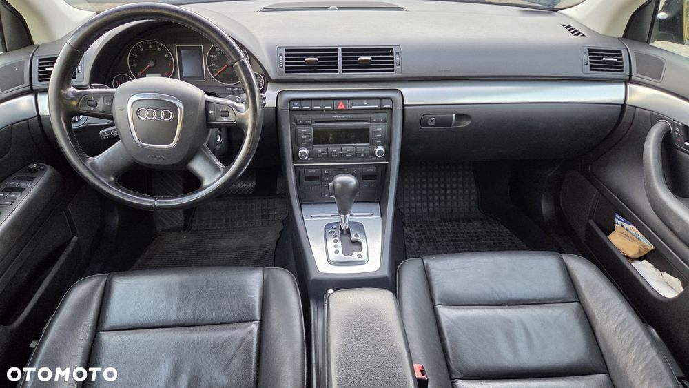 Audi A4 Limousine - 8