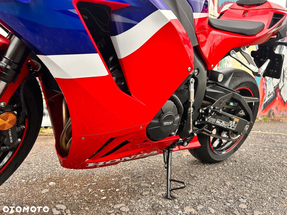 Honda CBR - 7