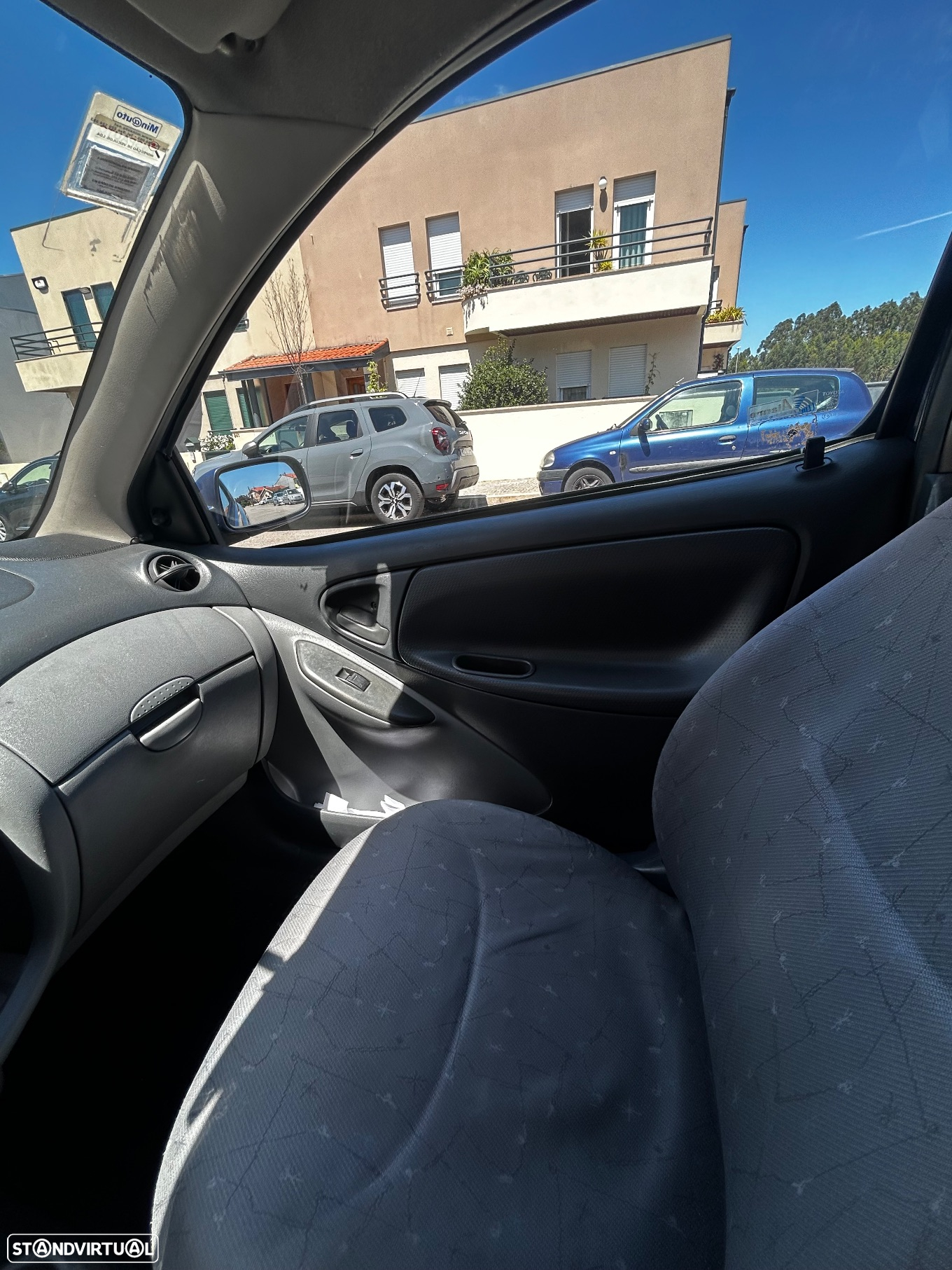 Toyota Yaris 1.0 Terra - 10