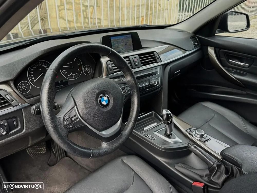 BMW 325 - 8