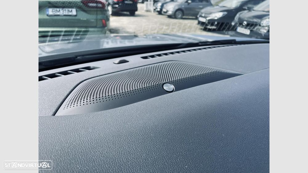 Ford Kuga 2.5 PHEV ST-Line X - 21